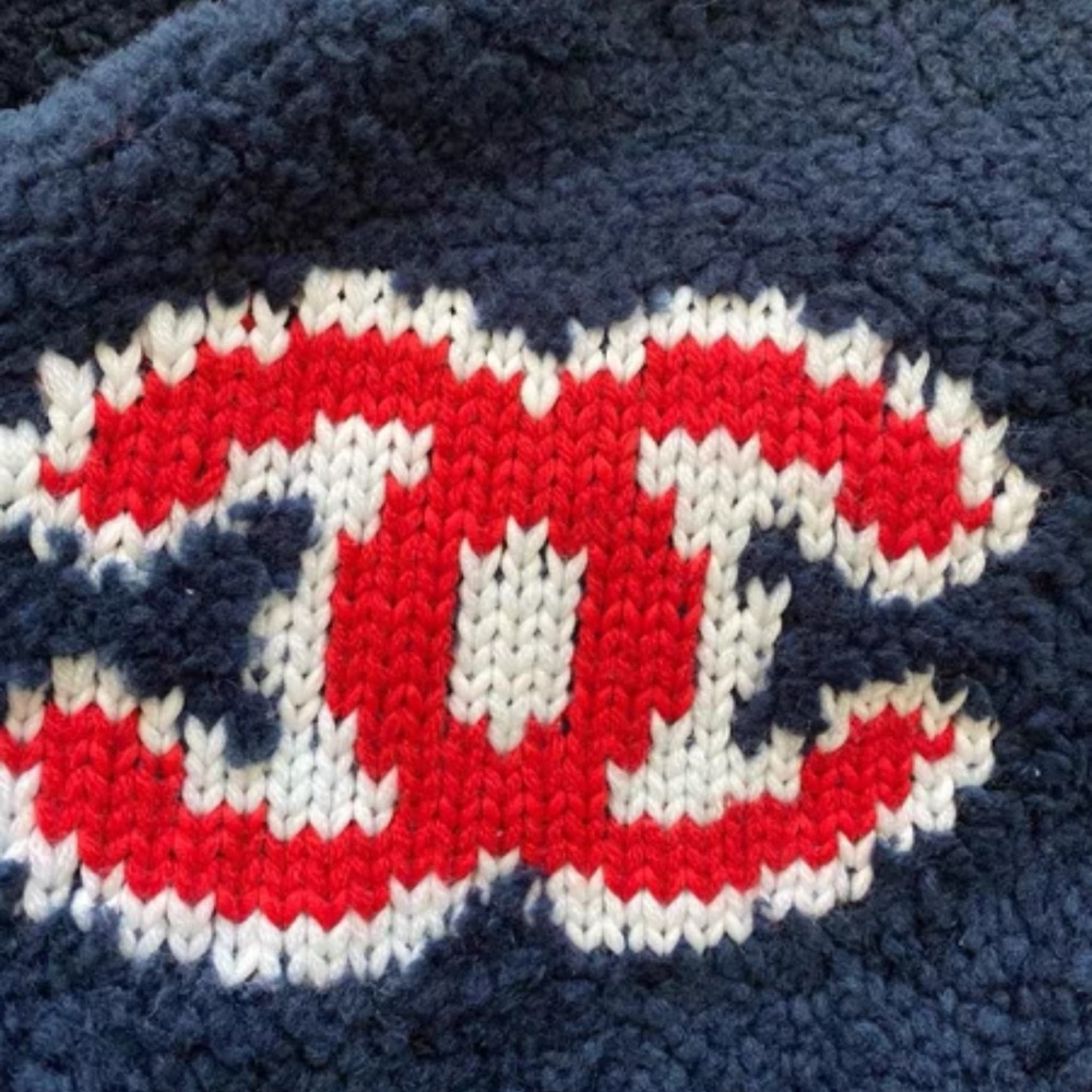 Chanel teddy sweater - Picture 3 of 4